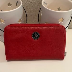 Savvycents walllet-luke new. Only used one time. Has the individual sections